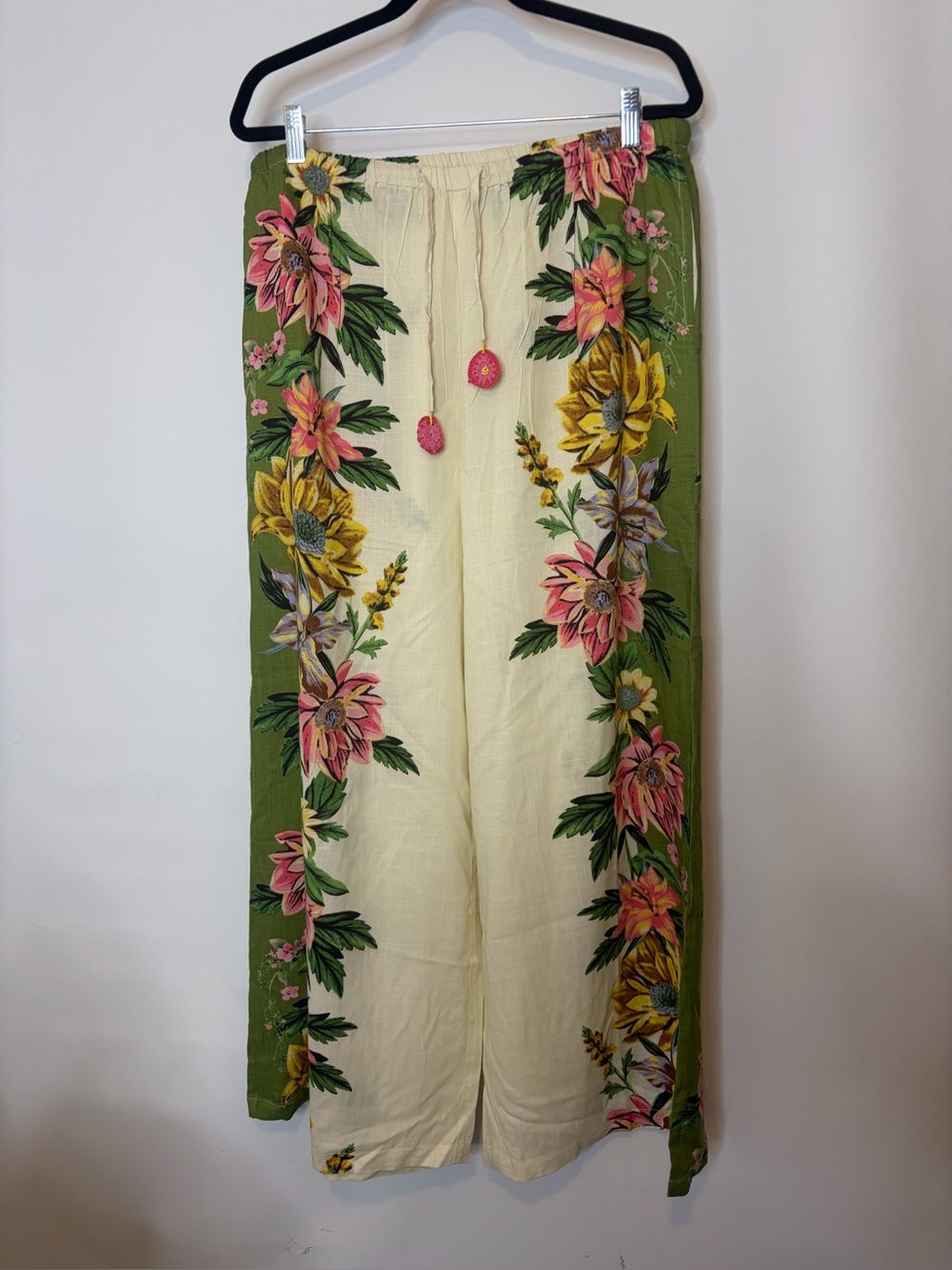 True Destinations tropical floral wide-leg palazzo pants. Size XL